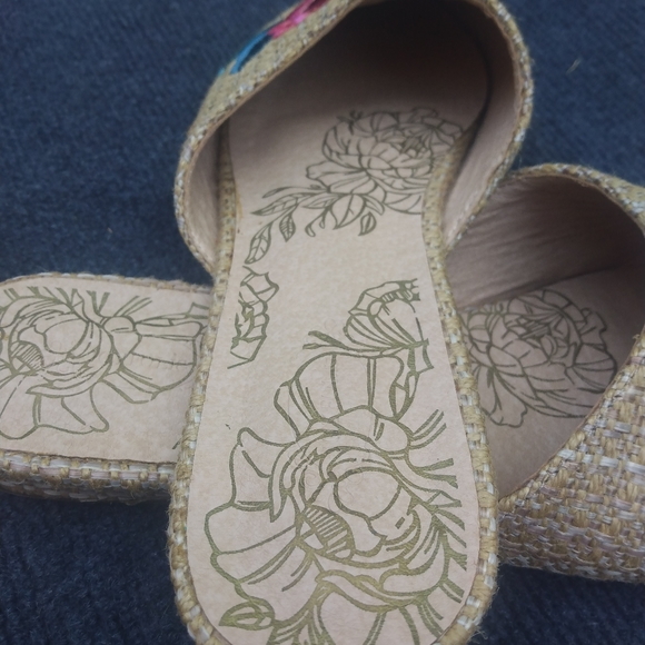 Valentina Raffia Slippers - Picture 6 of 8